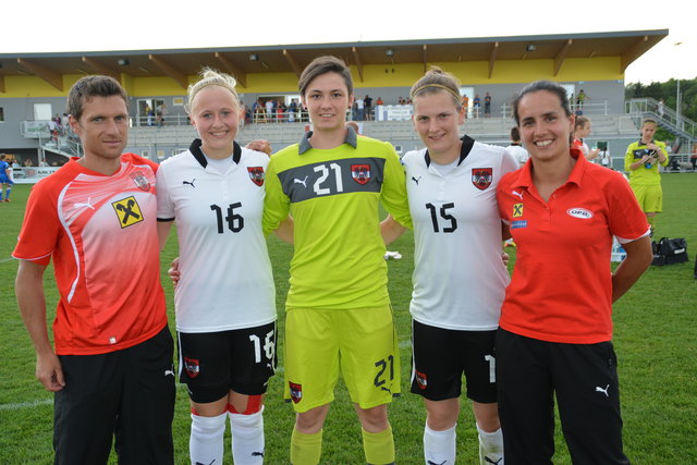 Sie hoffen auf eine Sensation in der Elite-Runde: Co-Trainer Marc Kerschbaumer, Simone Krammer, Katharina Lichtenberger (derzeit nicht im Kader), Sophie Maierhofer und U19-Teamchefin Irene Fuhrmann