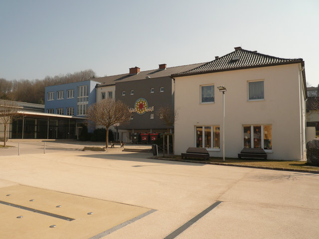 Die Nachfrage bei der Kinderbetreuung ist anhaltend hoch, weshalb heuer der Zubau zur Volksschule beginnen soll. | Foto: privat