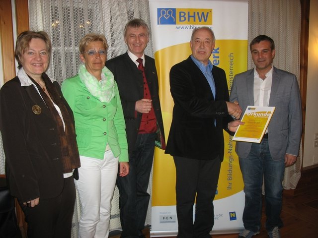 Daniela Fux (Hauptregionsvorsitzende Mostviertel), Bürgermeisterin Christine Dünwald, Geschäftsführer Hans Rupp (BHW GmbH), Franz Raab (Bezirksvorsitzender Scheibbs) und Landtagabgeordneter Anton Erber (Ehrenvorsitzender Bezirk Scheibbs).