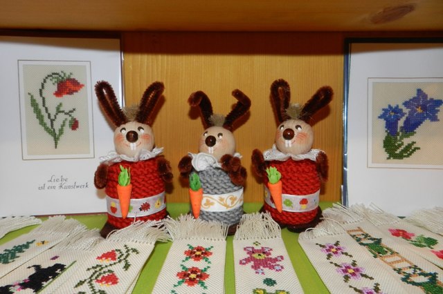 Auch diese süssen Hasen stellt Gabriele Rosenberger her