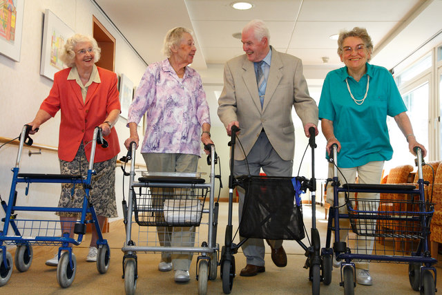 Die Sozialpolitik ist immer mehr mit den zunehmenden Anforderungen der alternden Gesellschaft konfrontiert. | Foto: MEV