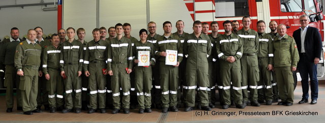 20 Kamerad(inn)en der Feuerwehren Peuerbach und Untertressleinsbach nahmen an der Technischen Hilfeleistungsprüfung erfolgreich teil.