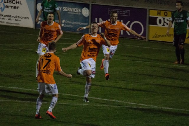 Mario Pürrer bejubelte das 1:0 in der Nachspielzeit der ersten Halbzeit.