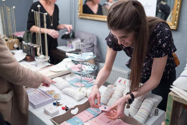 Das Label Eve's war mit Schmuck am Vienna Design Popup vertreten.