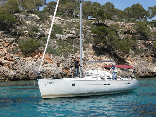 Die Sieger ankern in der Cala Pi