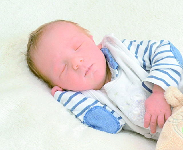 ROMEO
Eltern: Sandra Honis und Patrick Tiefengraber