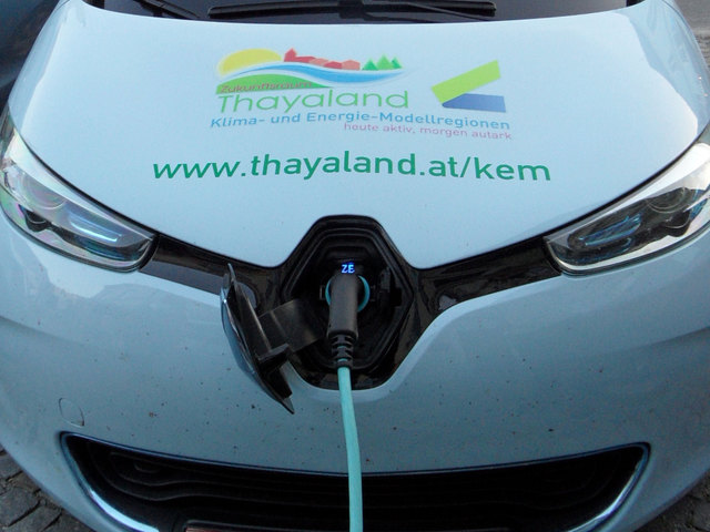 Das Nachladen der Akkus ist Pflicht für jeden E-Car-Sharer.