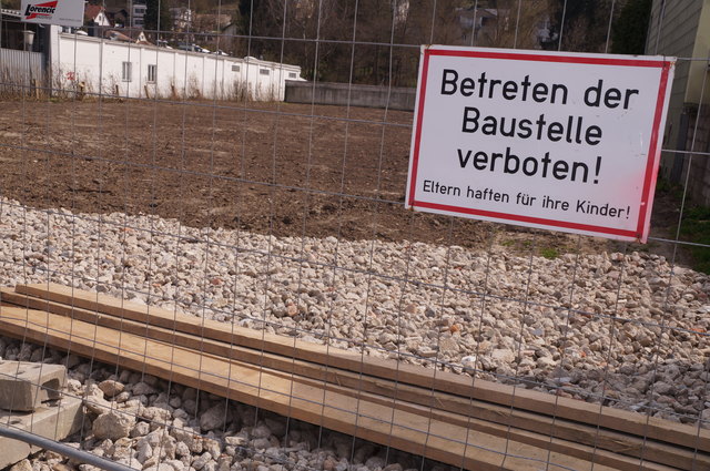 Baustellen über Baustellen: 22 Hektar Boden, rund 31 Fußballfelder, werden in Österreich täglich verbaut.