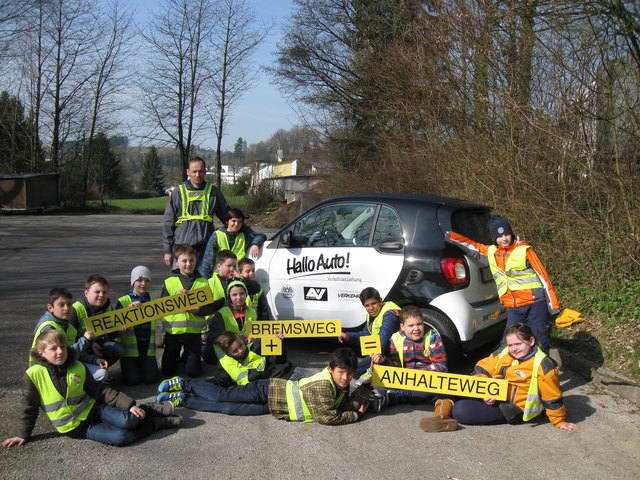 Dass Verkehrserziehung zum Erlebnis werden kann, davon konnten sich die Schüler der Volksschule Kremsmünster am 10. April 2015 selbst überzeugen. | Foto: ÖAMTC