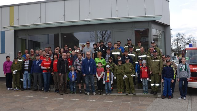 Freiwillige vor dem Start
