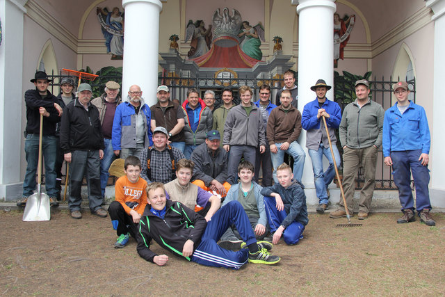 Der „Reinmachetrupp“ der Schützenkompanie Telfs