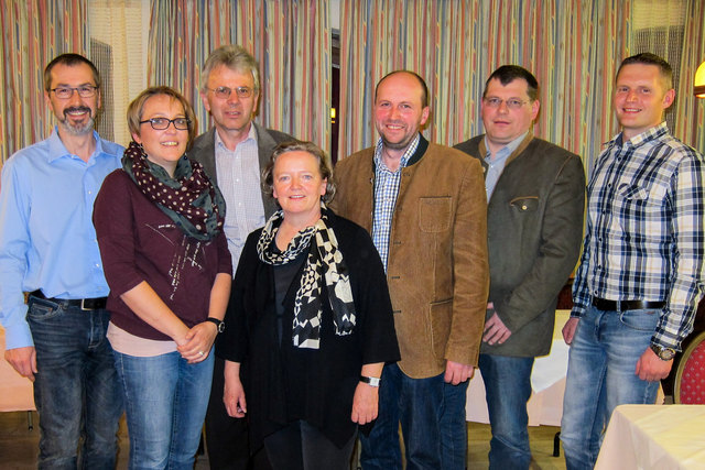 Walter Bröderbauer (Obmannstellvertreter).), Betina Ernstbrunner(Finanzprüfer), Bgm. Herbert Gottsbachner, NR Bgm. Angela Fichtinger, Andreas Maringer (Obmann), Manfred Jungwirth (Finanzreferent), Josef Neunteufel (Obmannstellvertreter) | Foto: ÖVP