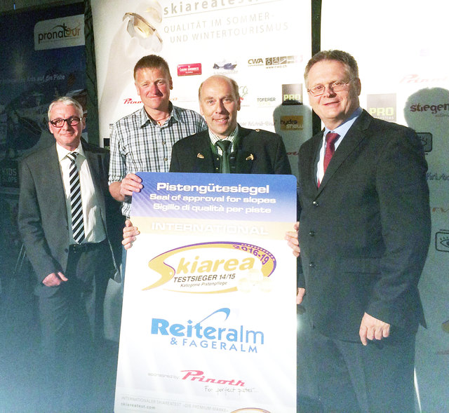 Das Führungsteam der Reiteralm nahm das goldene Pistengütesiegel entgegen. | Foto: KK