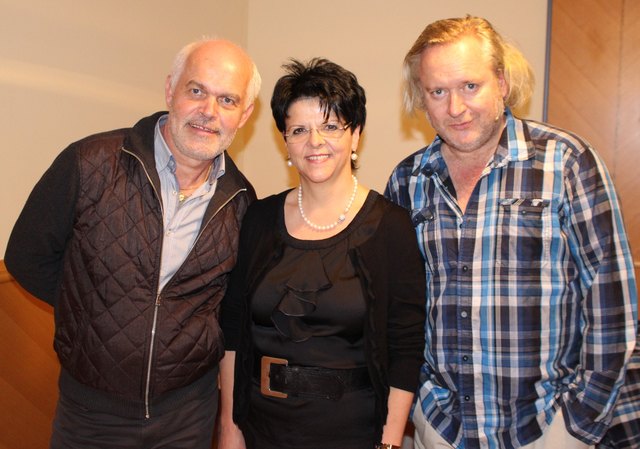 Gregor Seberg (rechts) mit Waltraud und Franz Schwammer.