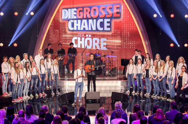 Der Chor des BORG Gastein stellt sich der Jury vor. | Foto: ORF/Milenko Badzic