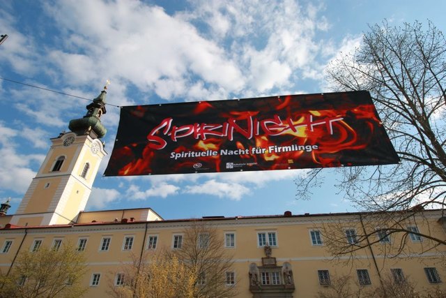 Über 420 Firmlinge machten sich bei der SpiriNight auf die Suche nach ihren (versteckten) Talenten.