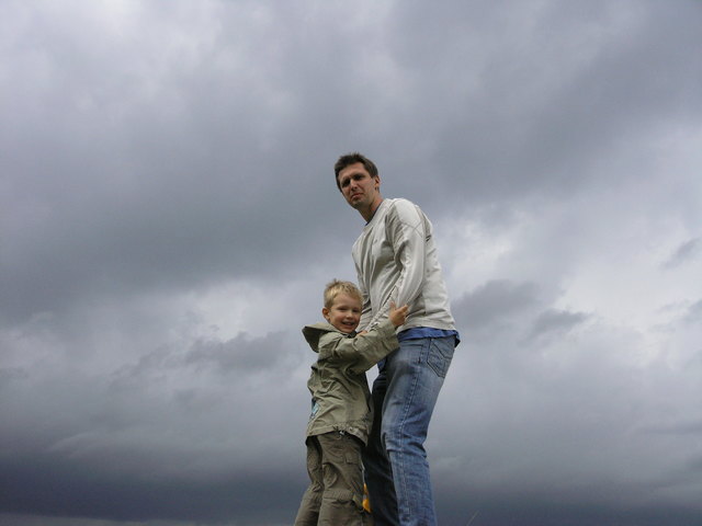 Ermutigen: Das ist eine wichtige Aufgabe der Eltern, besonders wenn Kinder Misserfolge erleben. | Foto: PicsBeta