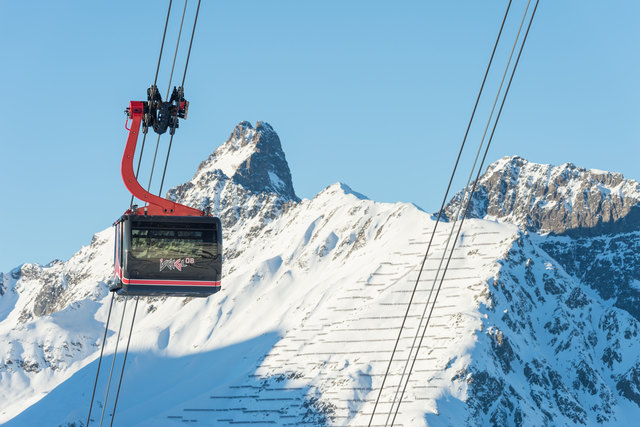 Hoch hinauf mit der neuen Dreiseilumlaufbahn 3S Pardatschgrat in Ischgl: 1251 m liegen zwischen Berg- und Talstation. | Foto: TVB Paznaun-Ischgl