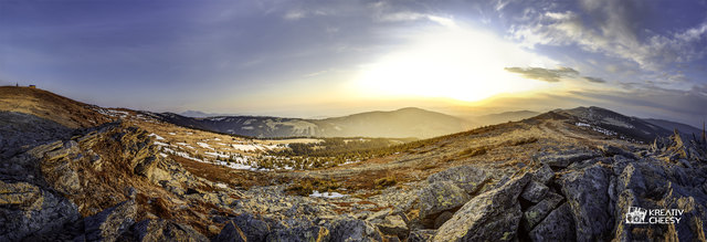 Diese Panoramaaufnahme ist ~160 Megapixel groß und wurde auf dem Hochwechsel in der Nähe des Wetterkoglerhaus aufgenommen. (Niederösterreich)