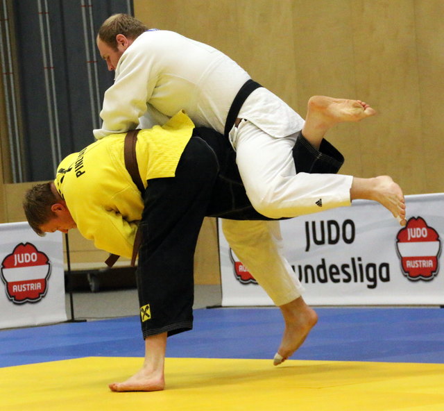 Dum Alois (JU) gegen Allersdorfer Daniel (UJZ)