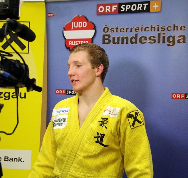 Andreas Tiefengraber von der JU Pinzgau beim Interview.