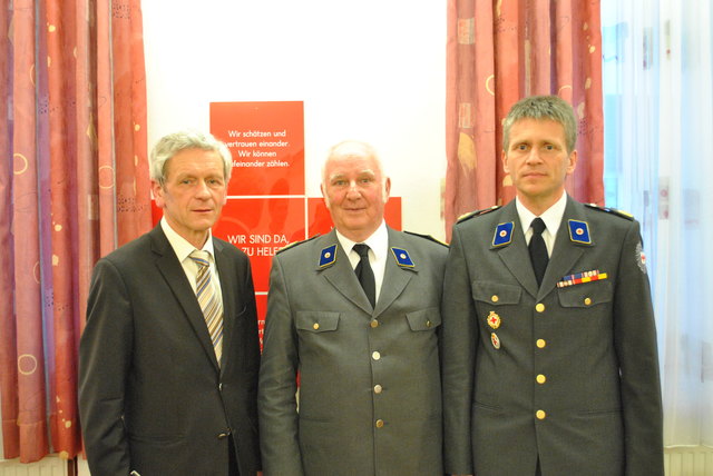 Mag. Rudolf Luipersbeck, Mag. Bruno Wögerer und Gerald Tallian (v.l.). | Foto: Bgld. Rotes Kreuz