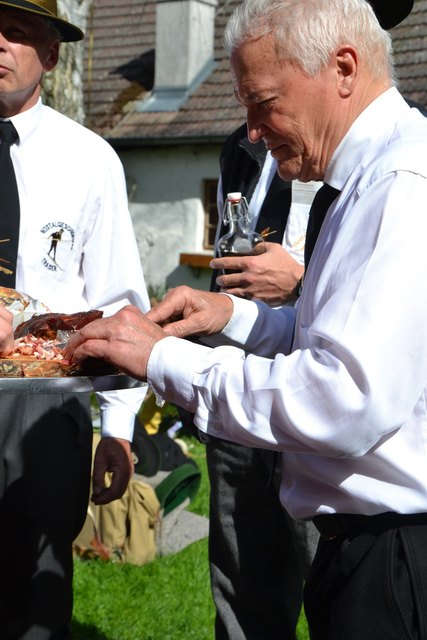 Die Traisener hatten eine zünftige Speckjause mitgebracht.