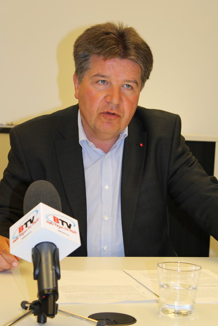 Reinhold Entholzer: "Ich werde wegen der Modernisierung der Haltestelle Bad Ried Kontakt mit den ÖBB aufnehmen."