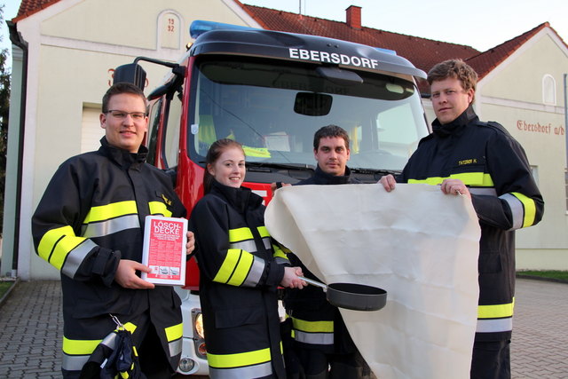 Die Mitglieder der FF Ebersdorf an der Zaya: Marcel Klampfl, Marina Kornek, Christof Prukner und Christian Tatzber. | Foto: Herbst