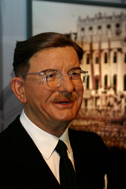Leopold Figl war ein Politiker der Österreichischen Volkspartei