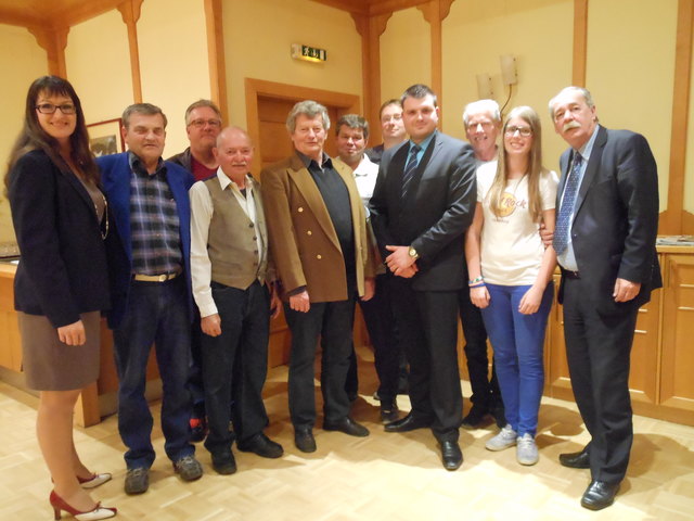 Ulrike Strutzenberger, Arthur Burisch, Josef Behr, Franz Stiefsohn, GR Helmut Weininger, Herbert Ruprechter, Thomas  Ziering, GR Christian Brenner, Franz Prerovsky, Sandra Prerovsky, Landesabgeordneter Erich Königsberger | Foto: privat