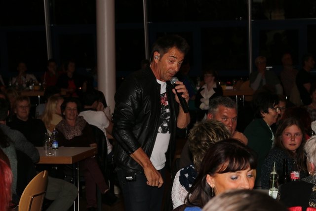Der Oberländer Sänger sucht stets den Kontakt zu seinen Fans. | Foto: privat