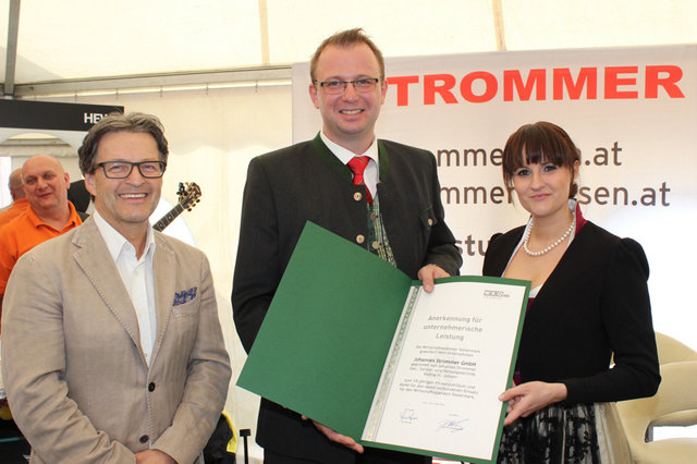 RSO-Stv. Jechart gratulierte Johannes Strommer und Katrin Strommer-Preschan zum 10 jährigen Firmenjubiläum.