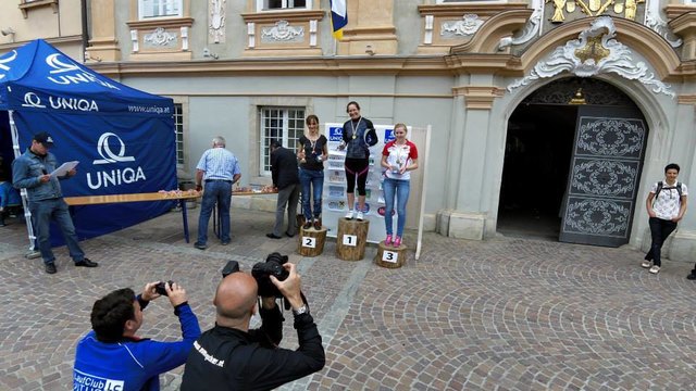 Wiltrud Rieberer-Murer, Constance Mochar und Anna Moitzi im Fokus der Presse