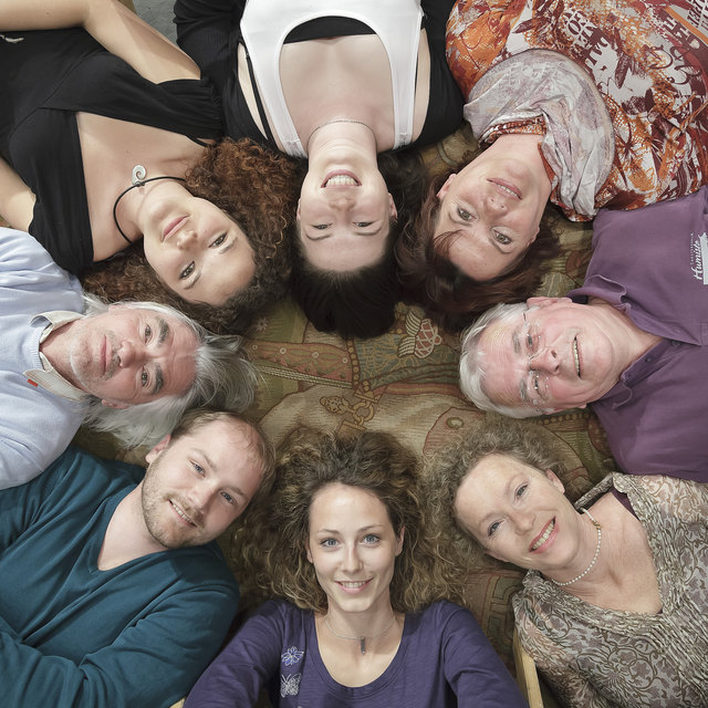 DarstellerInnen: Roswitha Matt, Ernst Riha, Oliver Krieglsteiner, Gottfried Hecher, Nora Winkler, Mirjam Krieglsteiner, Perrine Plattner, Irene Zoller. | Foto: Melitta Abber