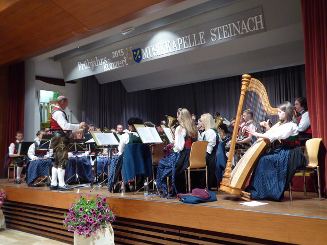 Die Musikkapele Steinach präsentierte ein abwechslungsreiches, gelungenes Frühjarskonzert unter dem Motto "Fantasien"