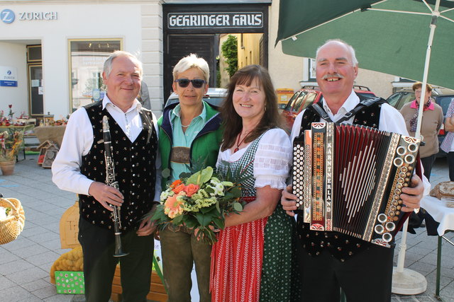 Franz Schaupp, Bürgermeisterin Christine Dünwald, Resi Kirchleitner und Bert Mayr. | Foto: privat