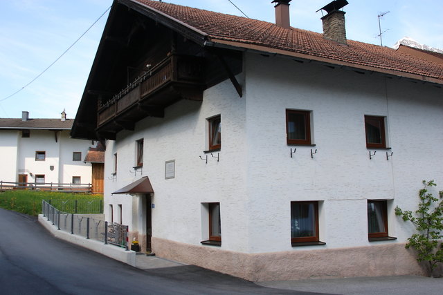 Geburtshaus vom Volksschriftsteller Josef Praxmarer.