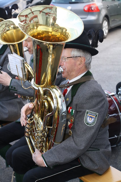 Die Trachtenmusikkapelle Judendorf lädt zum Hundsdorfer Straßenfest.