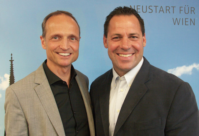 Wolfgang Gerstl, Abgeordneter zum Nationalrat, mit dem Spitzenkandiaten Patrick Osterbauer. | Foto: Thomas Fussenegger