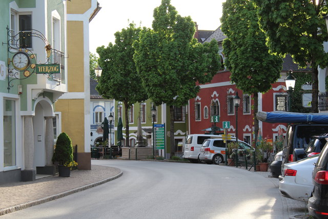 Auch im Zentrum der Marktgemeinde Windischgarsten könnten die Geschäfte künftig an Sonn- und Feiertagen geöffnet haben. | Foto: Weyermayer