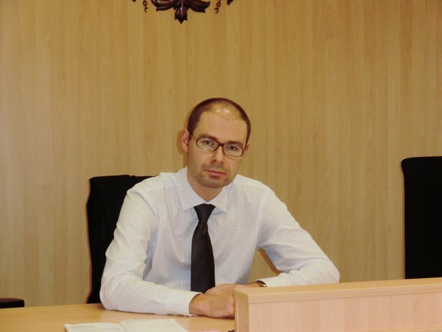 Richter Slawomir Wiaderek erteilte dem Angeklagten am Landesgericht St. Pölten eine Diversion in Form einer zweijährigen Probezeit.