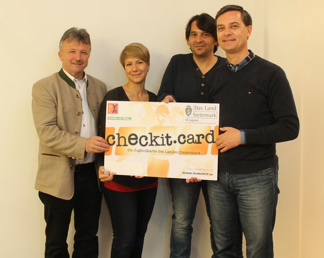 (V.l.n.r.:) LTAbg. Hubert Lang, Vorsitzender der Region Oststeiermark, Mag.a (FH) Marie-Therese Sagl, Regionales Jugendmanagement, Mag. Clemens Berger von der LOGO Jugendmanagement Gmbh,  und LAbg. Mag. Dr. Wolfgang Dolesch, Stv. Vorsitzender der Region Oststeiermark, freuen sich auf die kooperative Zusammenarbeit und attraktivierte Angebote für ihr wichtigstes Thema: die Jugend.