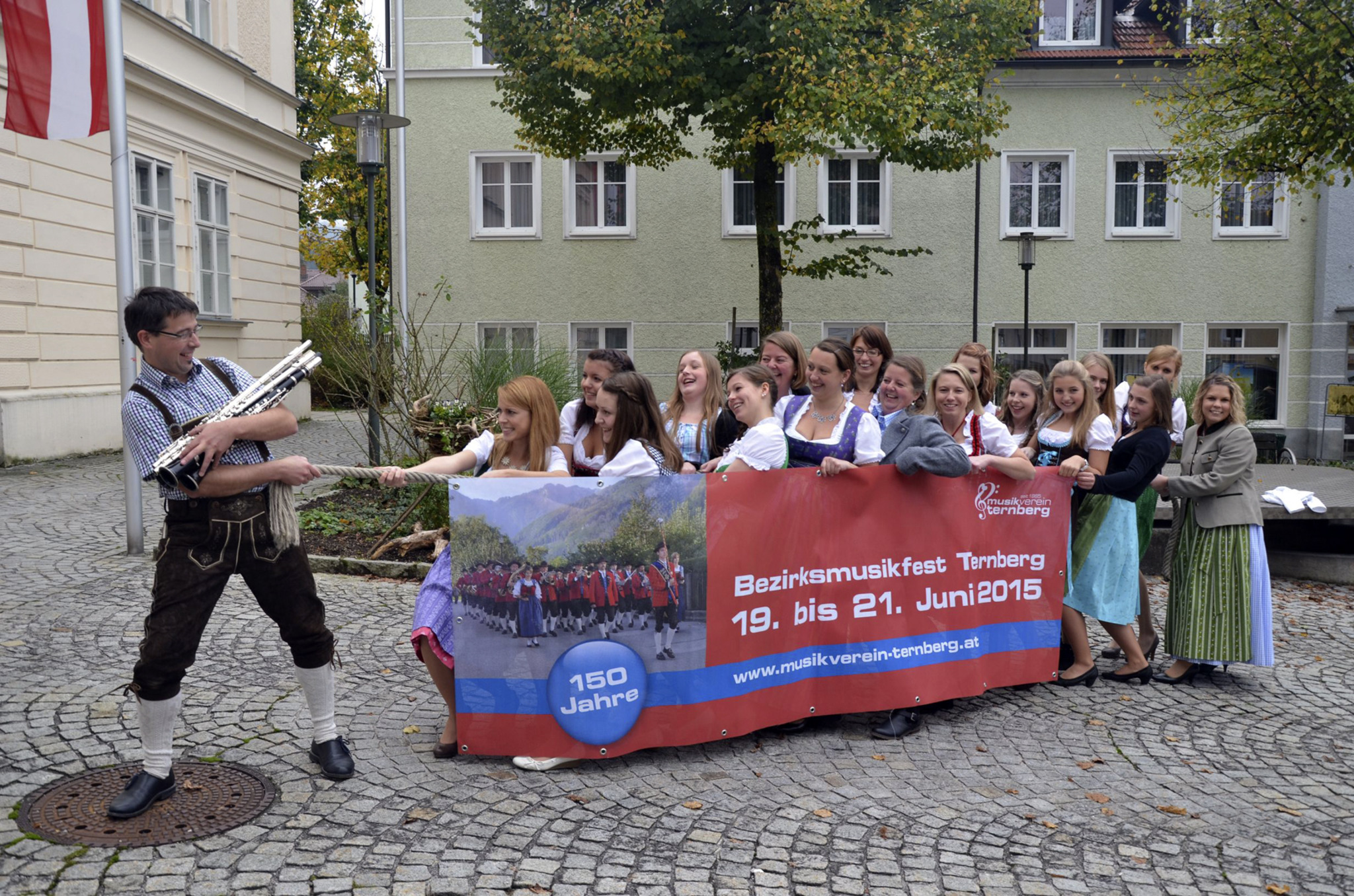 Anzeigen bekanntschaften aus pfunds. Ternberg singles treffen. Single mann in lockenhaus. Sie sucht ihn erotik markt blasen. Schlierbach frauen treffen frauen. Breitenfurt bei wien anzeigen bekanntschaften, Nziders