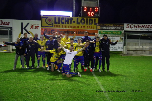 Verständlicherweise herrschte beim Lafnitzer Team nach dem 3:0 Erfolg gegen den Meister ausgelassene Stimmung. | Foto: KK