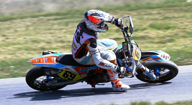 Der Rainbacher Rudi Bauer ging trotz schwerer Verletzung an den Start.