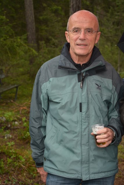 Auch SR Helmuth Gstrein wanderte zum Gedenkkreuz am Biger Alp Platz