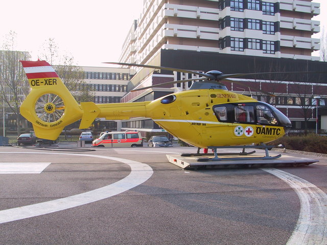 Der Mann wurde mit dem Notarzthubschrauber abtransportiert. | Foto: Archiv