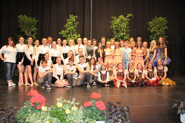 Die Truppe des Tanzstudios Center Stage holte bei den Europameisterschaften 2015 gleich acht Titel, vier Vize-Titel, sowie fünf Bronzemedaillen.