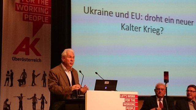 Am Donnerstag, den 28. 05. 2015 fand gemäß § 52 Absatz 1 Arbeiterkammergesetz die 3. Vollversammlung der XV. Funktionsperiode der Kammer für Arbeiter und Angestellte für Oberösterreich, im Kongresssaal der AKfOÖ in Linz, Volksgartenstraße 40, statt.